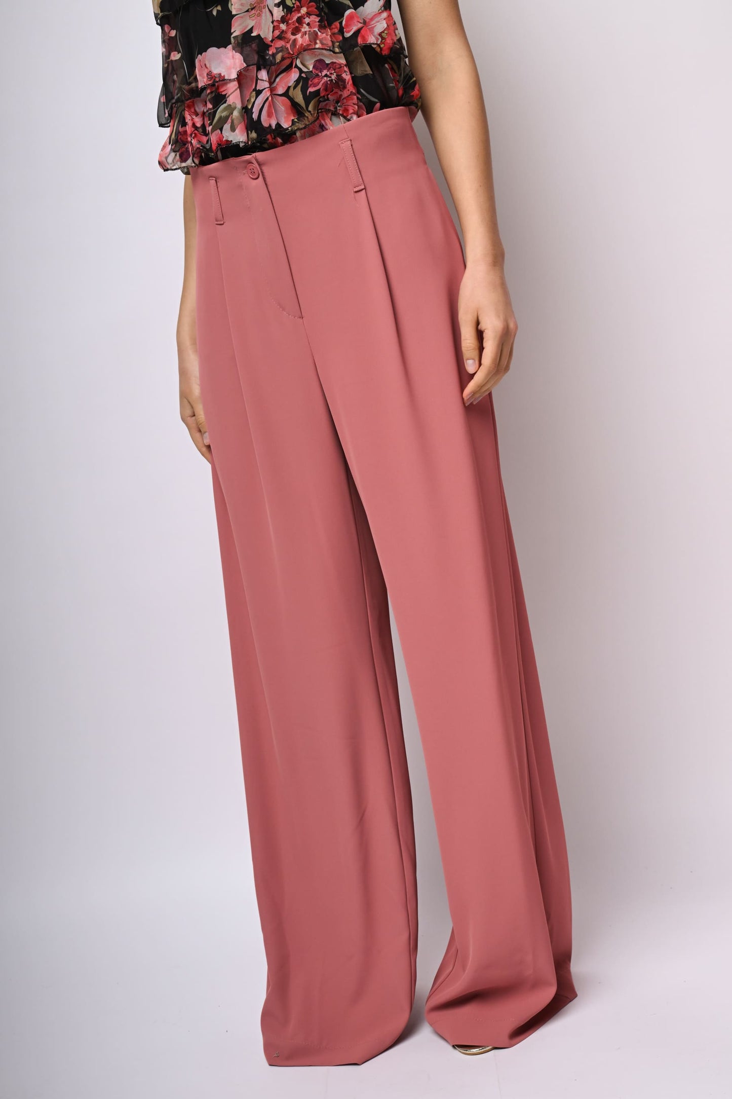 Pantaloni palazzo con passanti per cintura