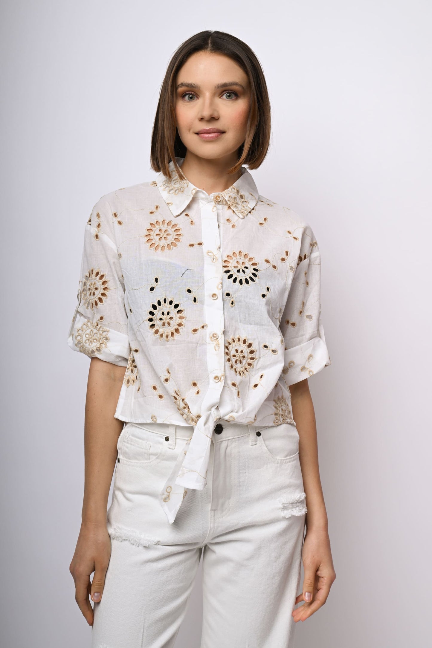 Camicia in pizzo Sangallo con nodo